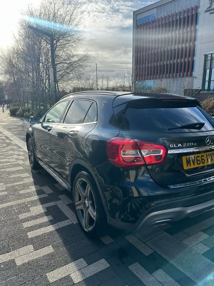 
								2016 Mercedes-Benz gla 220d 4matic am full									