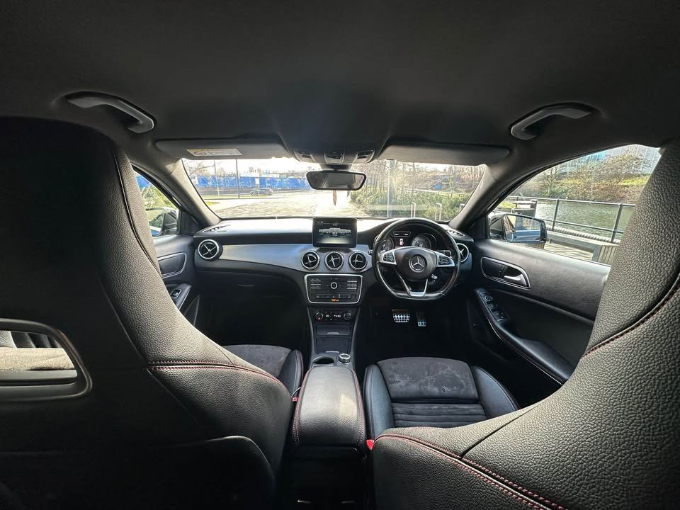 
								2016 Mercedes-Benz gla 220d 4matic am full									