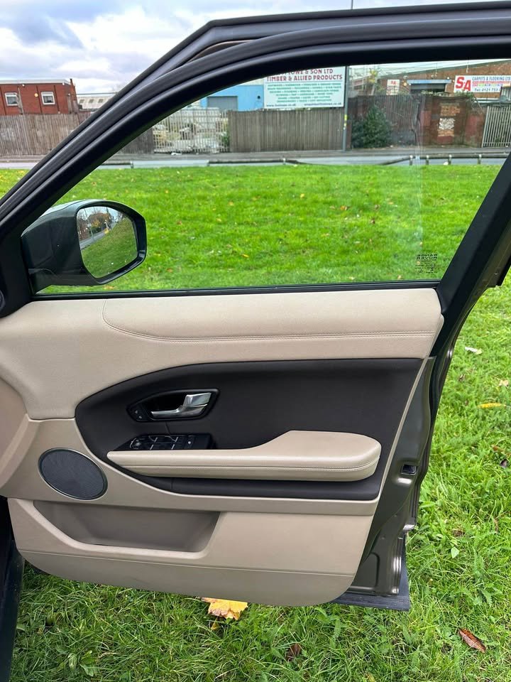 
								2015 Land Rover range rover evoque full									