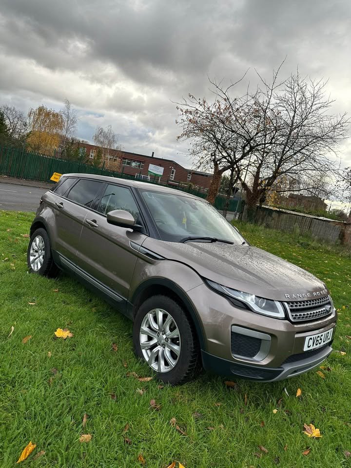 
								2015 Land Rover range rover evoque full									