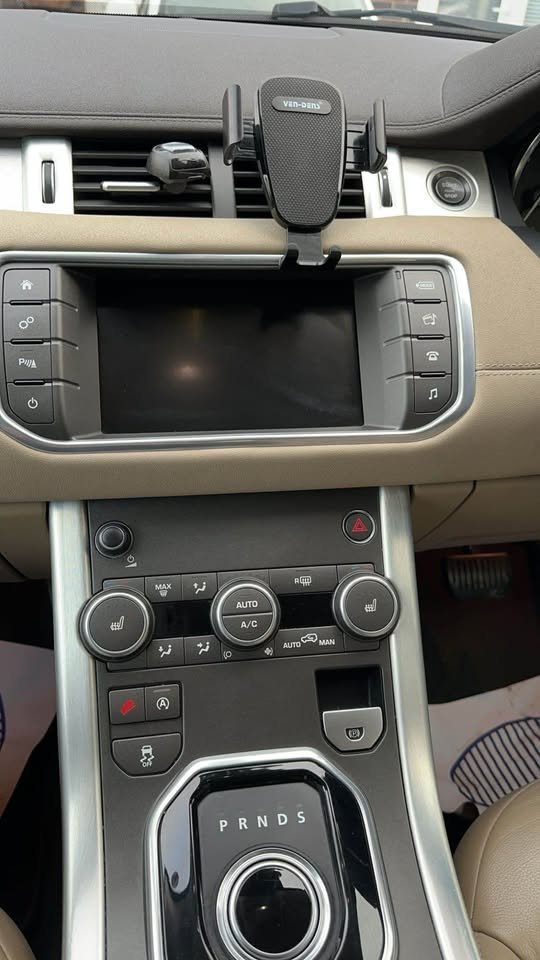 
								2015 Land Rover range rover evoque full									