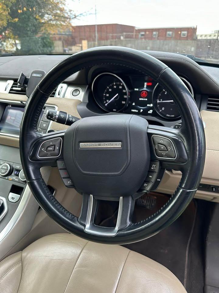 
								2015 Land Rover range rover evoque full									