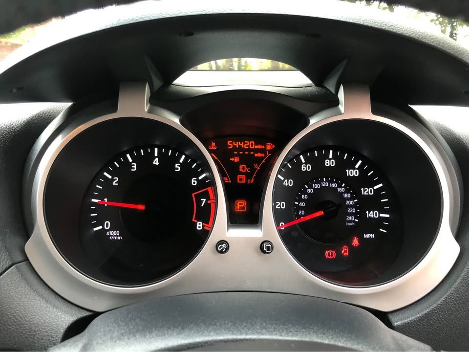 
								2014 Nissan juke full									