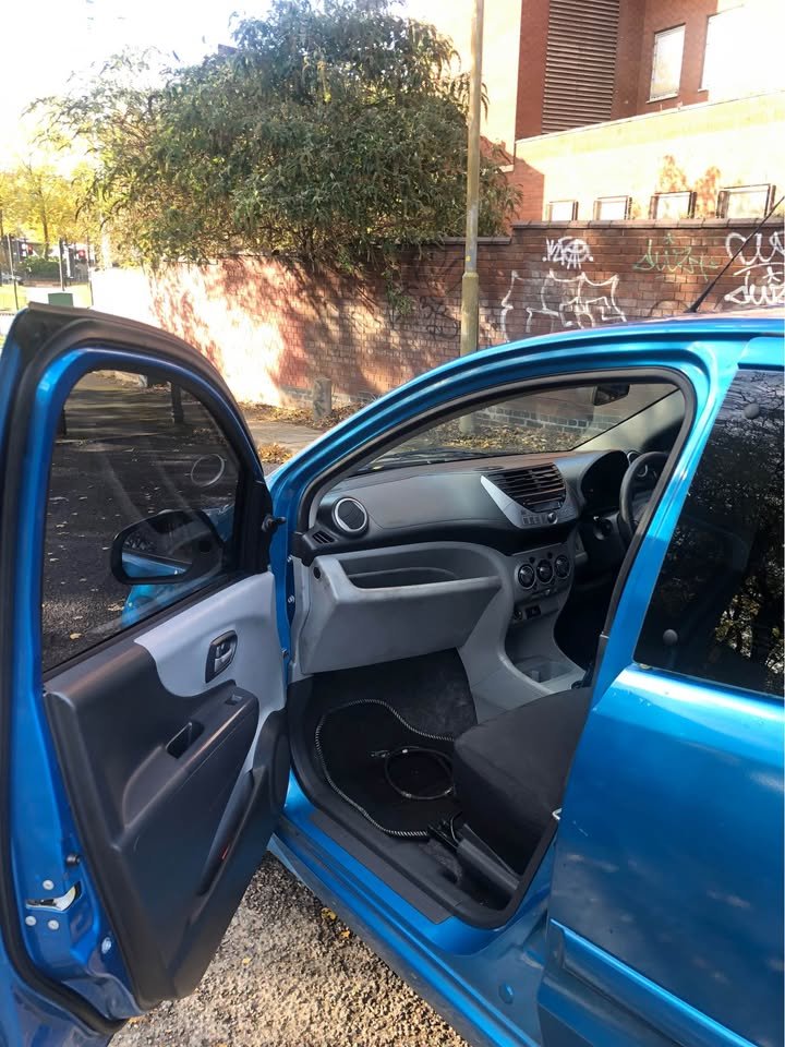 
								2010 Suzuki alto full									