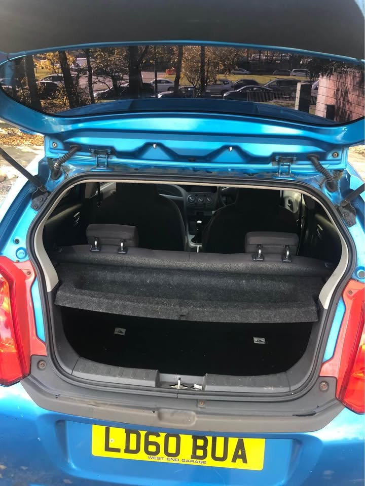 
								2010 Suzuki alto full									