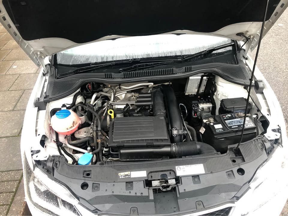 
								2017 SEAT ibiza full									