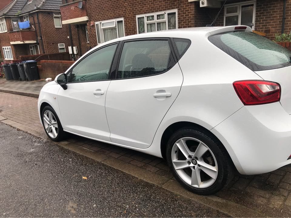 
								2017 SEAT ibiza full									