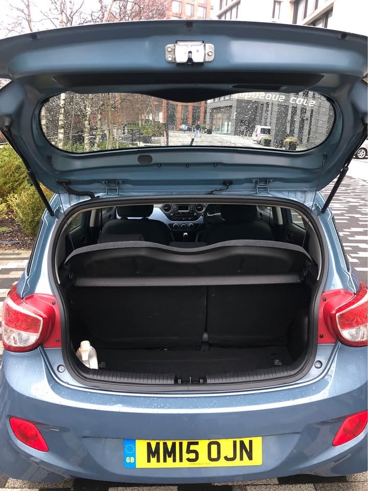 
								2015 Hyundai i10 automatic 1.2 full									