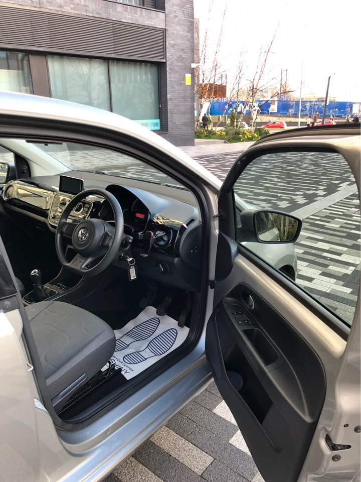 
								2015 Volkswagen up full									