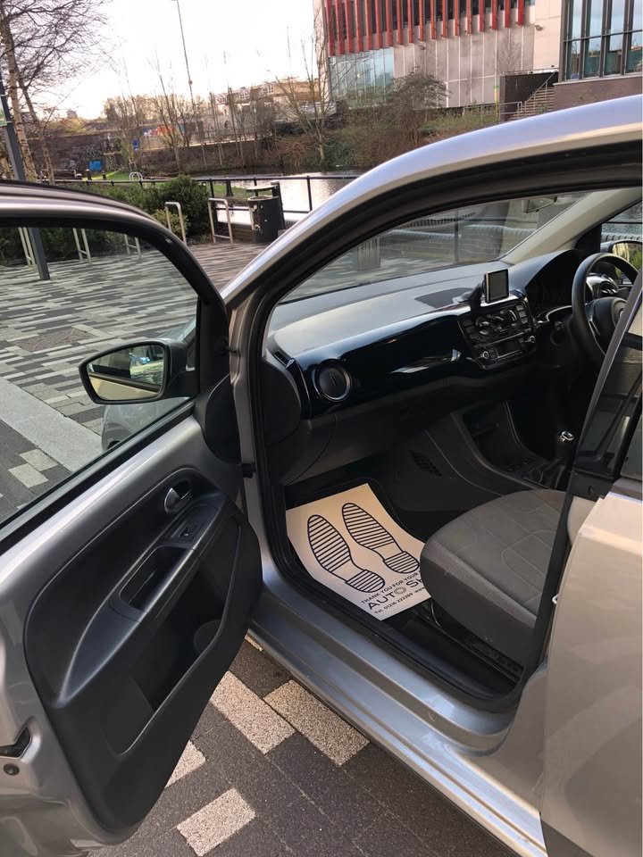 
								2015 Volkswagen up full									