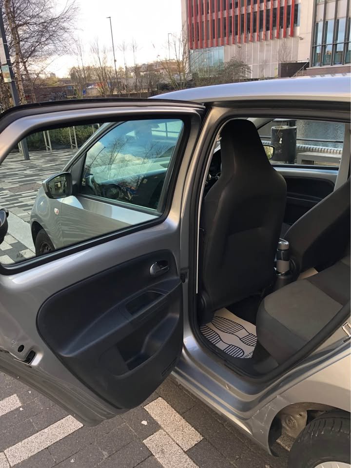 
								2015 Volkswagen up full									